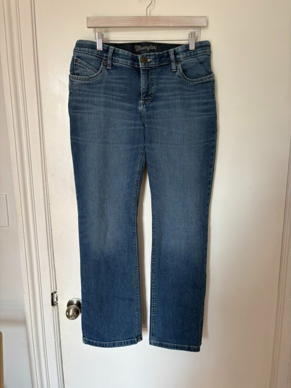 Wrangler Womens Shiloh Low Rise Boot Cut Ultimate Riding Jean (Size 10-12)